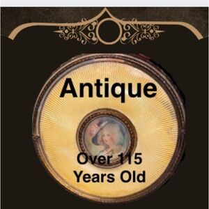 1901/1909 Apollo Victorian Brass Decorative Jewerly/Trinket Box W/Glass Insert